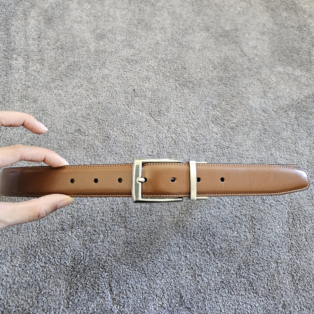 Perry Ellis brown leather belt